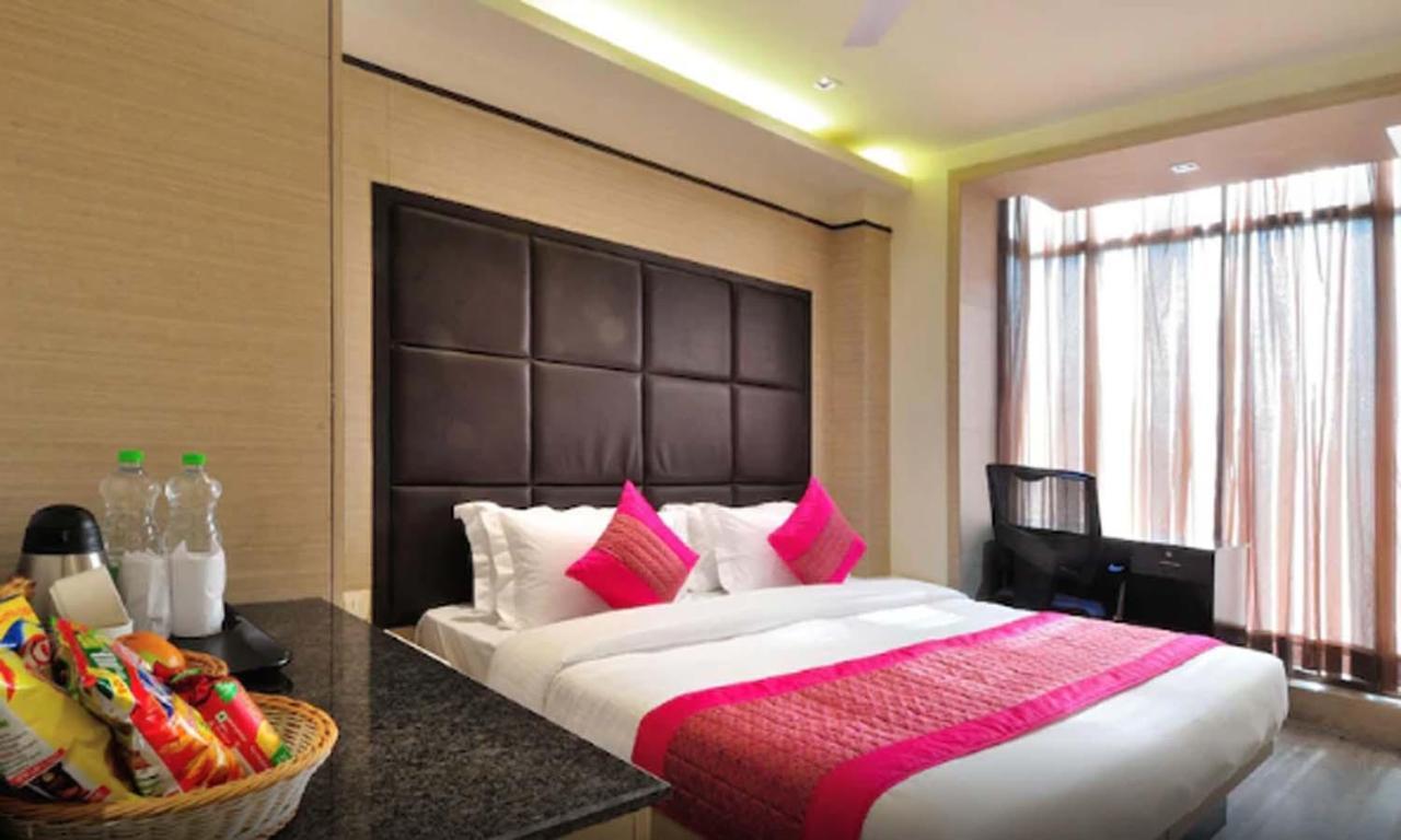 Hotel Royal Grand - Opposite Axis Bank East Patel Nagar New Delhi Exterior photo