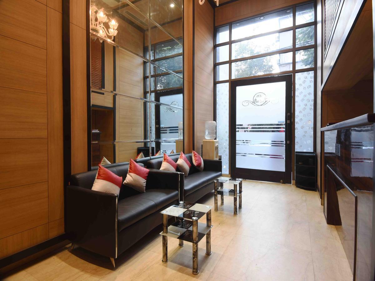 Hotel Royal Grand - Opposite Axis Bank East Patel Nagar New Delhi Exterior photo