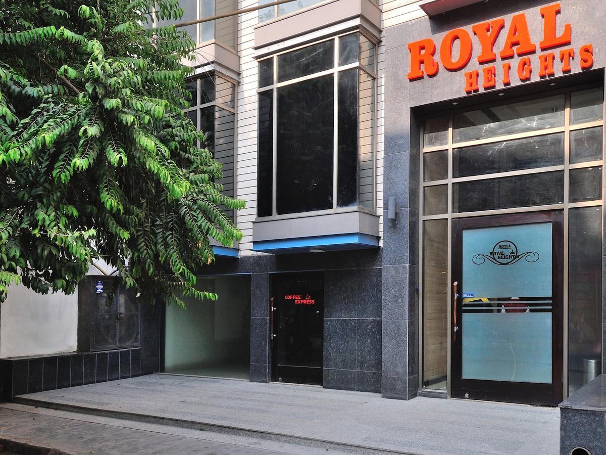 Hotel Royal Grand - Opposite Axis Bank East Patel Nagar New Delhi Exterior photo